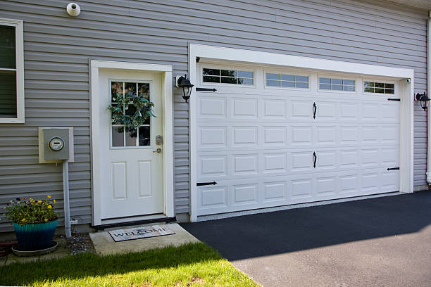 24/7 Emergency Garage Door Panel Replacement experts in Alamance County County, NC